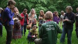 Hunting for edible plants with London's urban foragers - AFP