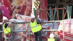 In Paris, the Moulin Rouge regains its wings - AFP