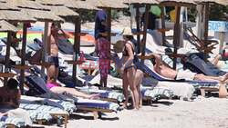 *PREMIUM-EXCLUSIVE* *MUST CALL FOR PRICING* Katy Perry and Orlando Bloom are back in Sardinia for a family holiday 8 years after Orlando's naked paddleboard trip