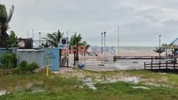 Floods and strong winds as hurricane Milton moves away from Mexican coast - AFP