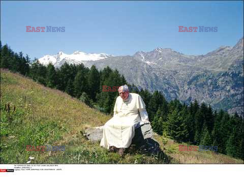 ITALY: POPE JOHN-PAUL II ON VACATIONS IN  AOSTE