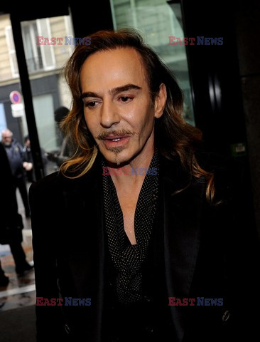 John Galliano w Paryżu