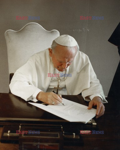 JOHN PAUL II - AP