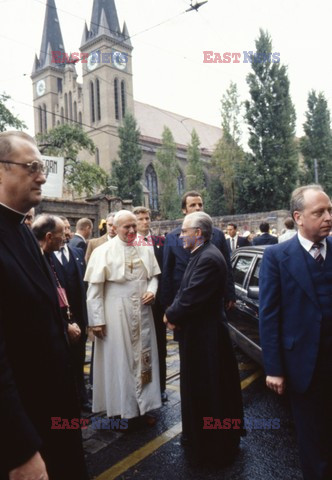 Papież Jan Paweł II za granicą