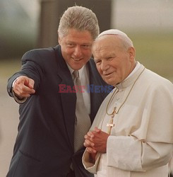 US-CLINTON-POPE