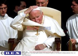 POPE JOHN PAUL II VISITING POMPEI WHERE THE VIRGIN OF POMPEI IS THE ROSARY'S VIRGIN, NAPLES, ITALY - 07 OCT 2003