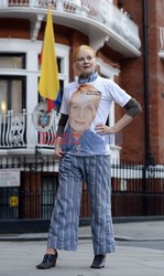 Vivienne Westwood odwiedziła Assange'a