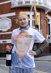 Vivienne Westwood odwiedziła Assange'a