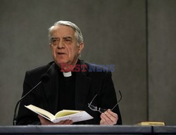 Benedict XVI announces his resignation