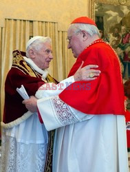 Benedict XVI announces his resignation