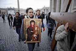 Benedict XVI announces his resignation