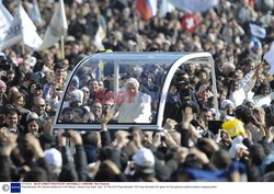 Pożegnanie Benedykta XVI na Placu Św. Piotra