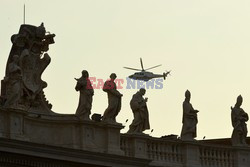 Pożegnanie Benedykta XVI na Placu Św. Piotra