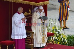 Papież pokazał relikwie św. Piotra