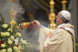 Papież Franciszek odprawia mszę w Święto Objawienia Pańskiego