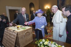 Papież Franciszek przyjął na audiencji królową Elżbietę II