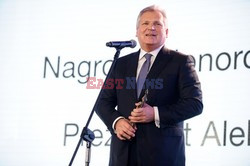 Aleksander Kwaśniewski otrzymał nagrodę Superbrands