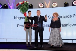 Aleksander Kwaśniewski otrzymał nagrodę Superbrands