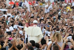 Papież Franciszek z wizytą w Tiranie