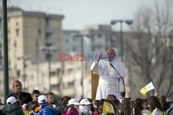 Papież Franciszek z wizytą w Pompejach i Neapolu