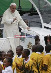 Papież Franciszek pielgrzymuje do Afryki