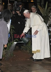 Papież Franciszek pielgrzymuje do Afryki