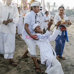 Rytuał oczyszczenia na Bali - Redux