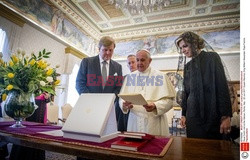 Holenderska para królewska na audiencji u papieża Franciszka