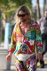 Na planie filmu The Beach Bum on Star Island