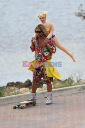 Na planie filmu The Beach Bum on Star Island