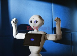 Robot Pepper  - Luz Photo