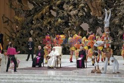 Cyrkowcy z Kuby na audiencji u Papieża Franciszka