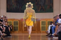 Pokazy mody Haute Couture Fall-Winter 2019-2020