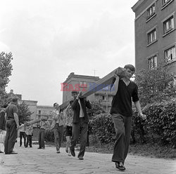 Życie codzienne w PRL do lat 70.