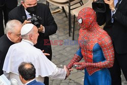 Papież Franciszek spotkał się ze Spider-Manem