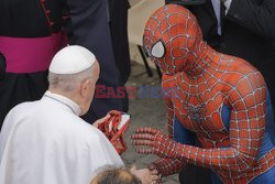 Papież Franciszek spotkał się ze Spider-Manem