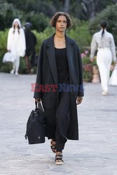 Pokaz Max Mara Resort 2022