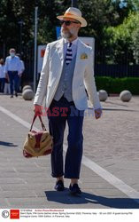 Street fashion na pokazach Pitti Uomo - lato 2022