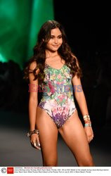 Pokazy Miami Swim Week 2021