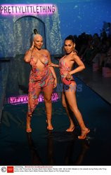 Pokazy Miami Swim Week 2021