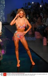 Pokazy Miami Swim Week 2021