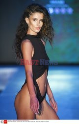 Pokazy Miami Swim Week 2021