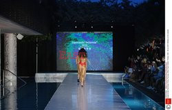 Pokazy Miami Swim Week 2021