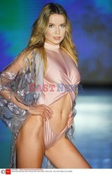 Pokazy Miami Swim Week 2021