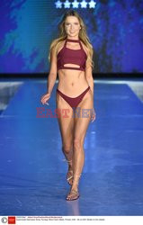 Pokazy Miami Swim Week 2021