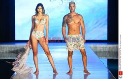 Pokazy Miami Swim Week 2021