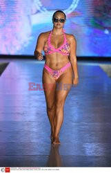 Pokazy Miami Swim Week 2021