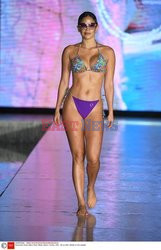 Pokazy Miami Swim Week 2021