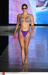 Pokazy Miami Swim Week 2021