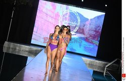 Pokazy Miami Swim Week 2021